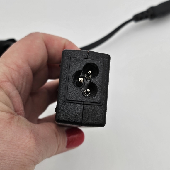 Dell 45W AC/DC 19.5v Adapter DP/N 0KXTTW - UNTESTED READ - Picture 5 of 6